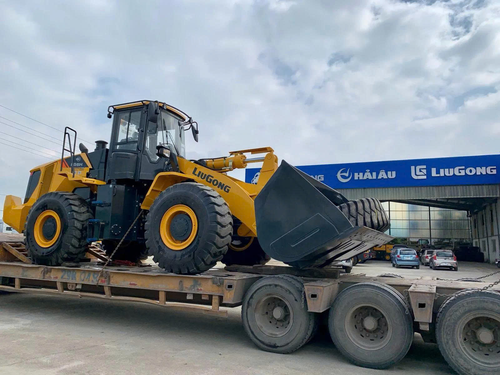 Máy Xúc Lật Liugong CLG856H Max Gầu 4.2-4.7m3 - Giải Pháp Tối Ưu Cho Công Trình Nặng